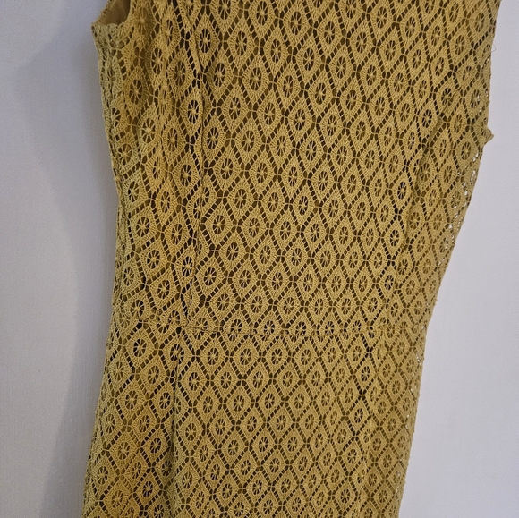 Zara xs long sleeveless dress in Goldenrod - Picture 3 of 5
